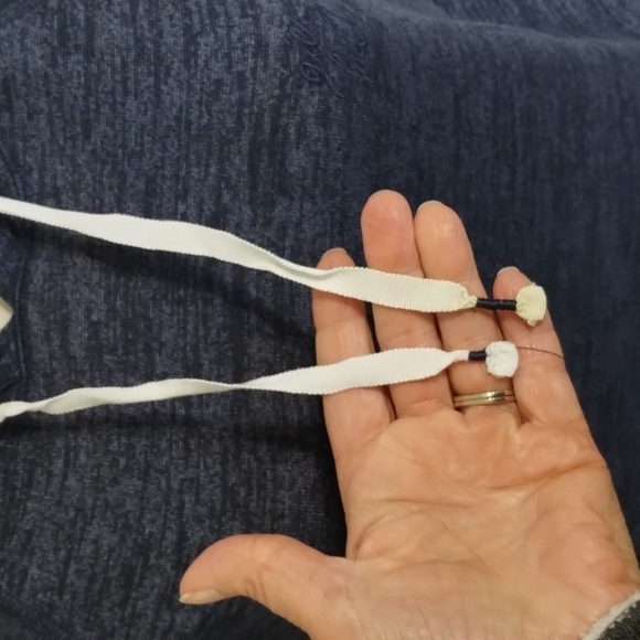 Gilly Hicks Sydney Hooded Top Crop Top Size Medium blue drawstring Gilly Hicks - Picture 4 of 11